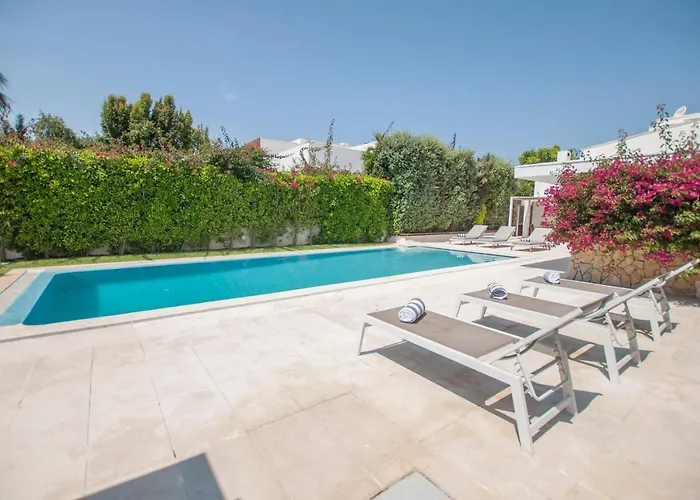 Linda Aldeia do Meco